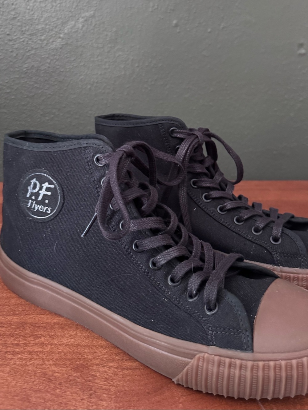P.F. Flyers Black & Gum Canvas High-Top Sneakers M 10.5 W 12